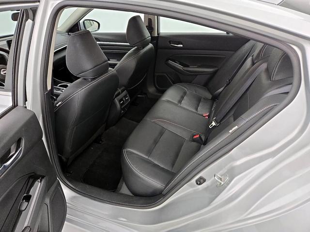Photo of 2023 Silver Nissan Altima