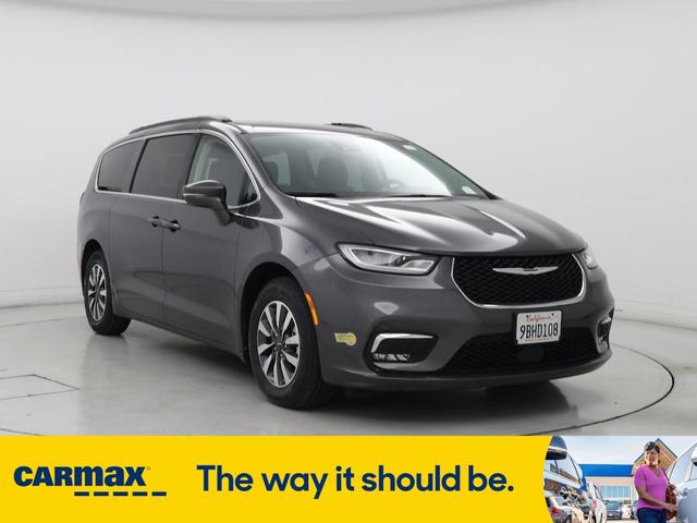 2022 Chrysler Pacifica Hybrid