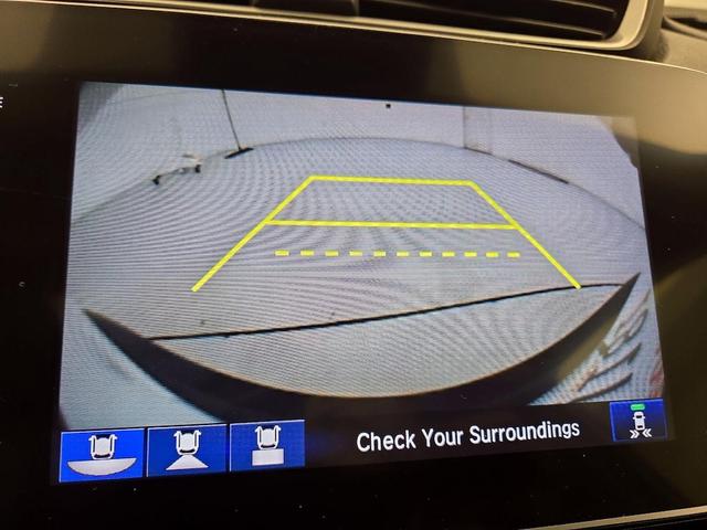 Photo of 2022 White Honda CR-V