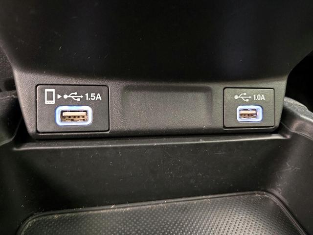 Photo of 2022 White Honda CR-V