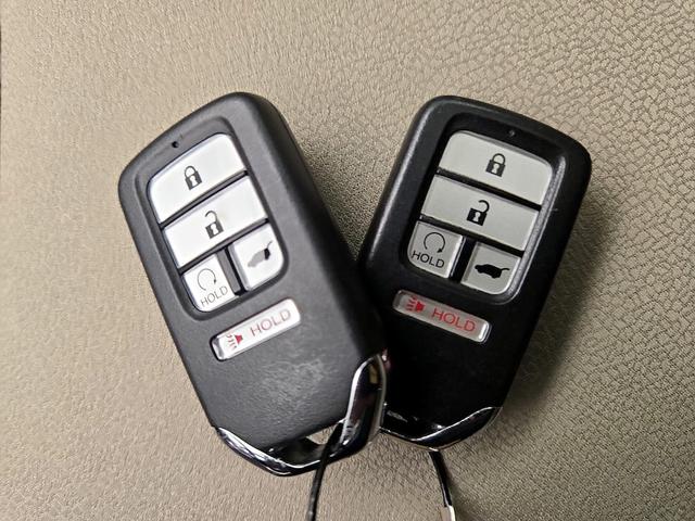 Photo of 2022 White Honda CR-V