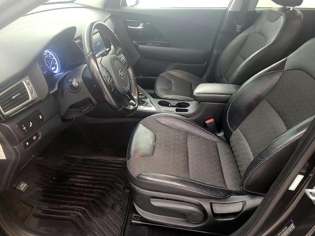Photo of 2017 Black Kia Niro