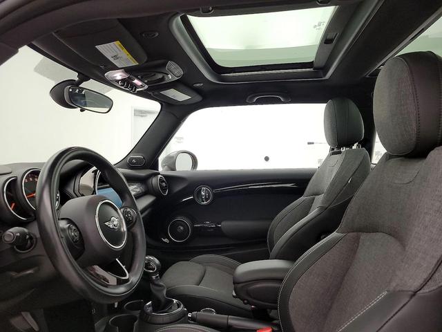 Photo of 2014 Orange MINI Hardtop