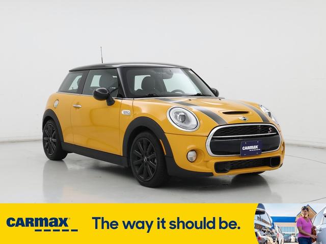 Photo of 2014 Orange MINI Hardtop