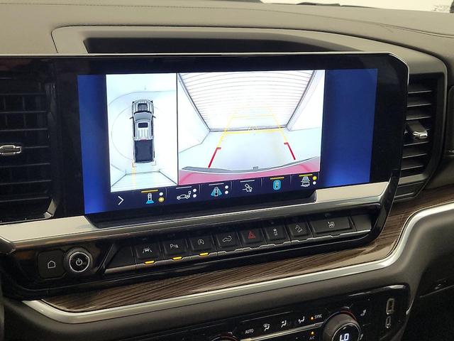 Photo of 2022 Red Chevrolet Silverado 1500