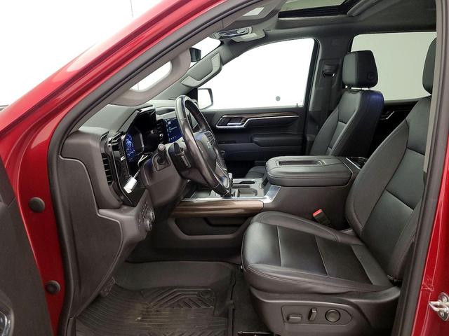 Photo of 2022 Red Chevrolet Silverado 1500