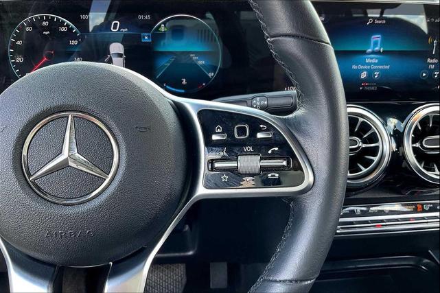 Photo of 2022 Mountain Grey Metallic Mercedes-Benz GLB 250