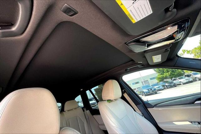 Photo of 2022 Black Sapphire Metallic BMW X3