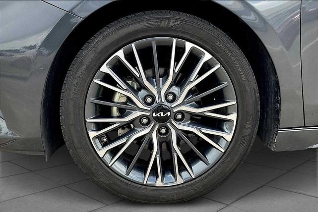 Photo of 2023 Gravity Gray Kia Forte