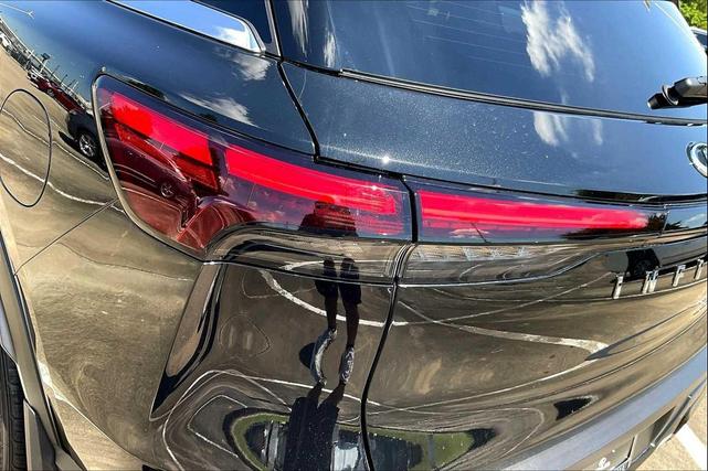 Photo of 2024 Mineral Black INFINITI QX60