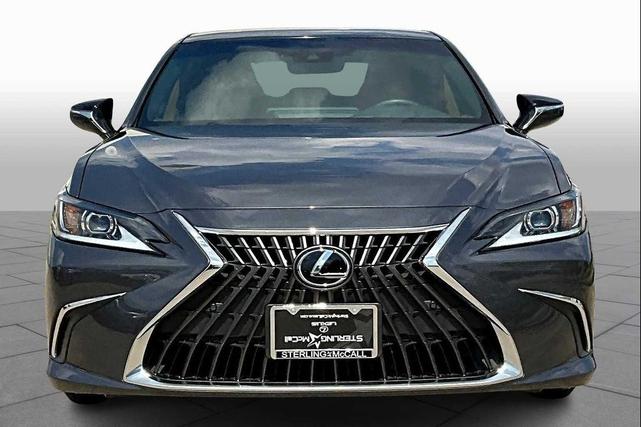 Photo of 2022 Cloudburst Gray Lexus ES 350