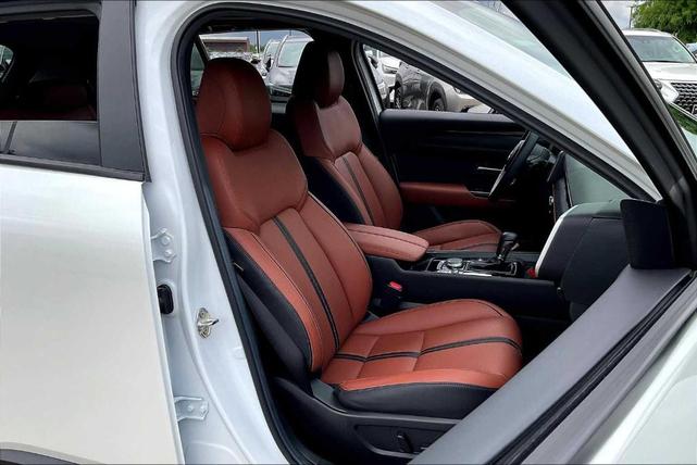 Photo of 2024 Wind Chill Pearl Mazda CX-50