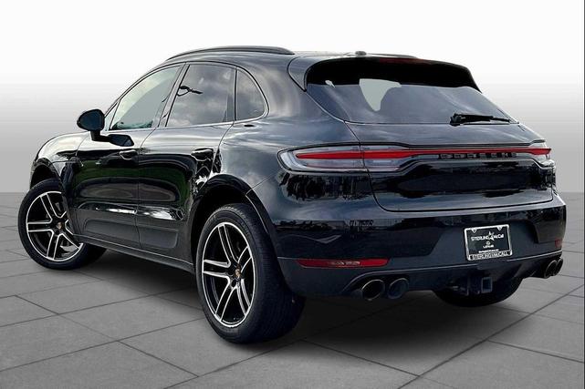Photo of 2021 Jet Black Metallic Porsche Macan