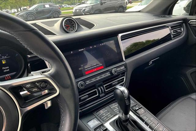 Photo of 2021 Jet Black Metallic Porsche Macan