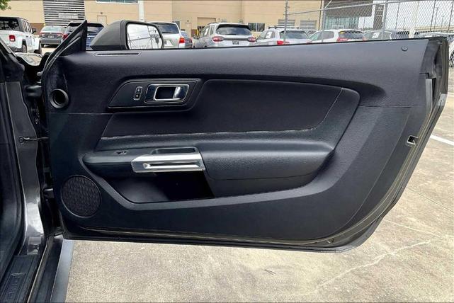 Photo of 2017 Magnetic Metallic Ford Mustang