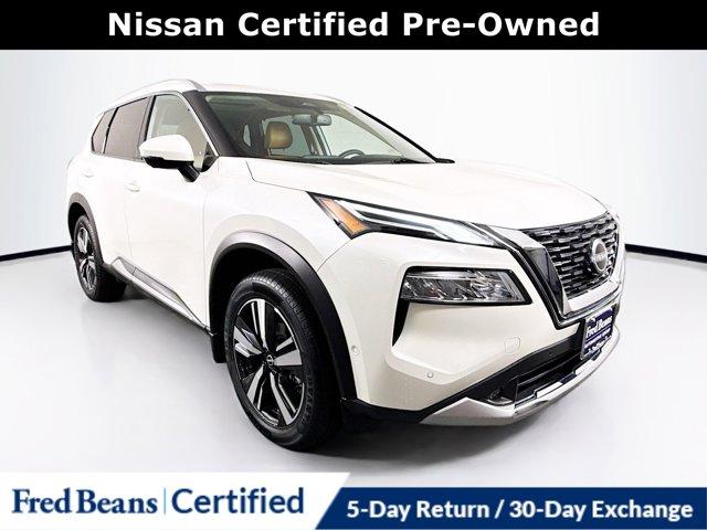 Photo of 2022 White Nissan Rogue