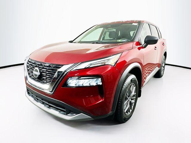 Photo of 2023 Scarlet Ember Nissan Rogue