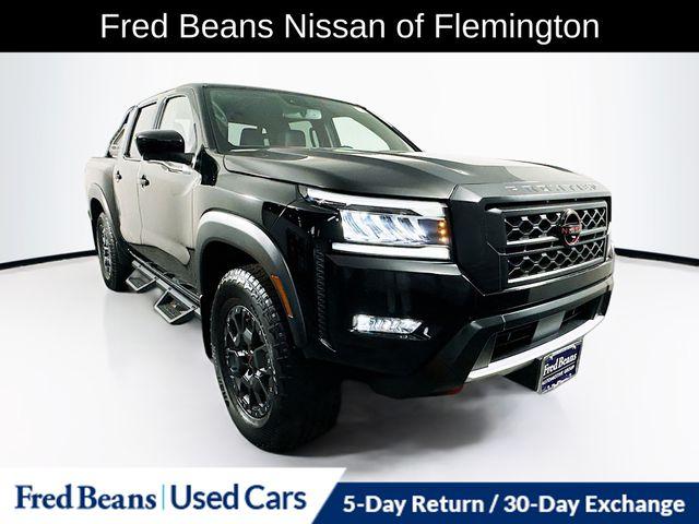 Photo of 2022 Super Black Nissan Frontier