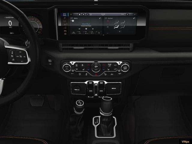 Photo of 2025 Orange Jeep Wrangler