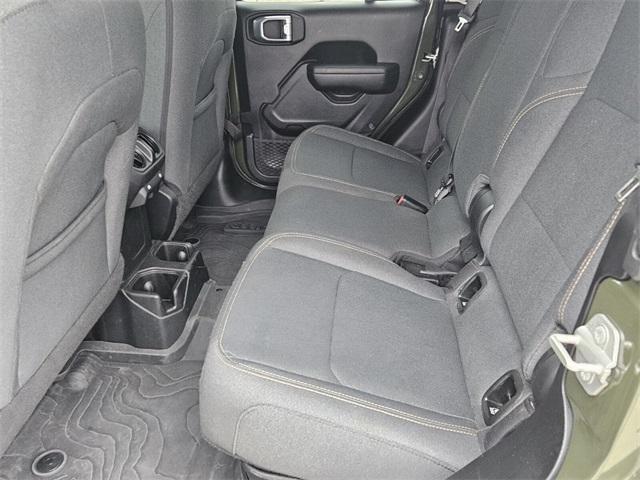 Photo of 2024 Green Jeep Gladiator