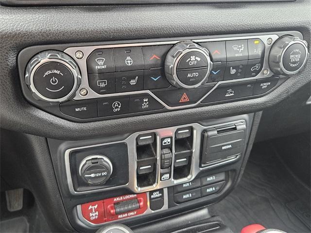 Photo of 2024 Green Jeep Gladiator