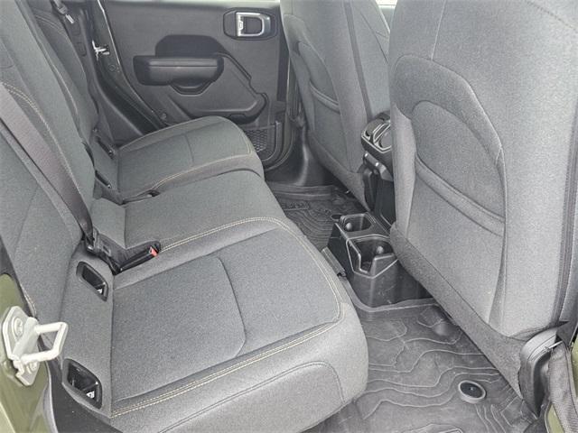 Photo of 2024 Green Jeep Gladiator
