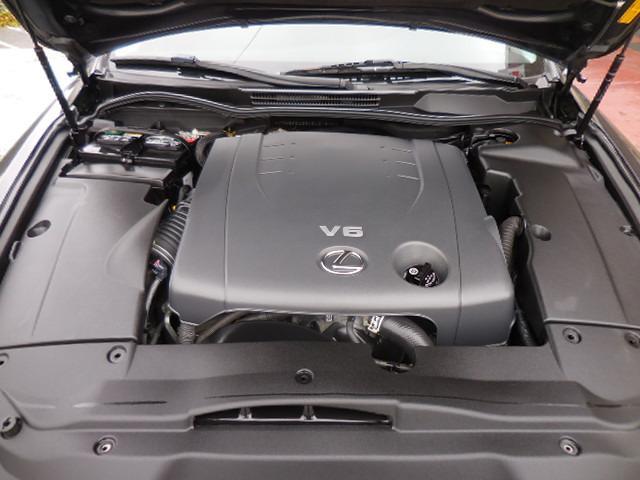 Photo of 2010 Gray Lexus IS 250