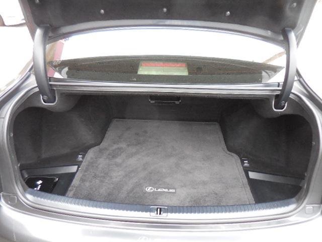 Photo of 2010 Gray Lexus IS 250