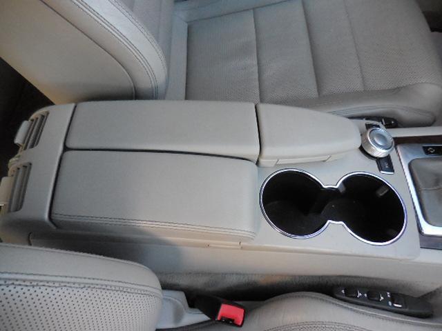 Photo of 2012 White Mercedes-Benz E-Class