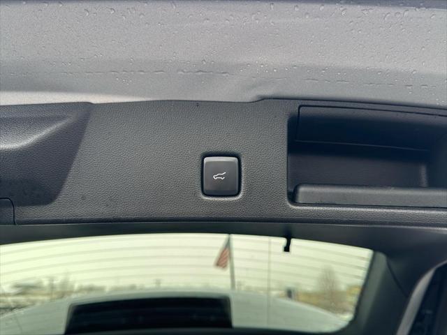 Photo of 2024 Iconic Silver Metallic Ford Escape