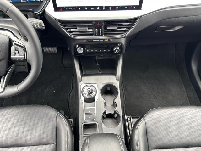 Photo of 2024 Iconic Silver Metallic Ford Escape