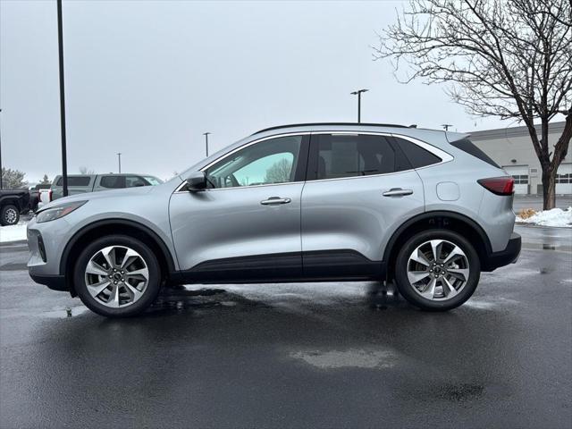 Photo of 2024 Iconic Silver Metallic Ford Escape