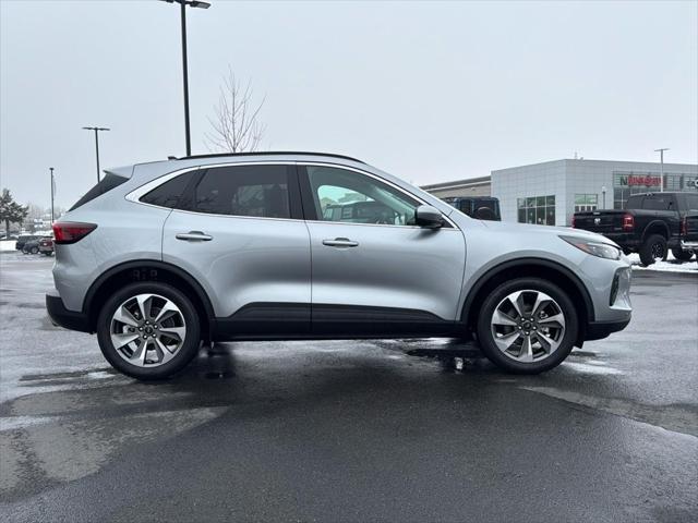 Photo of 2024 Iconic Silver Metallic Ford Escape