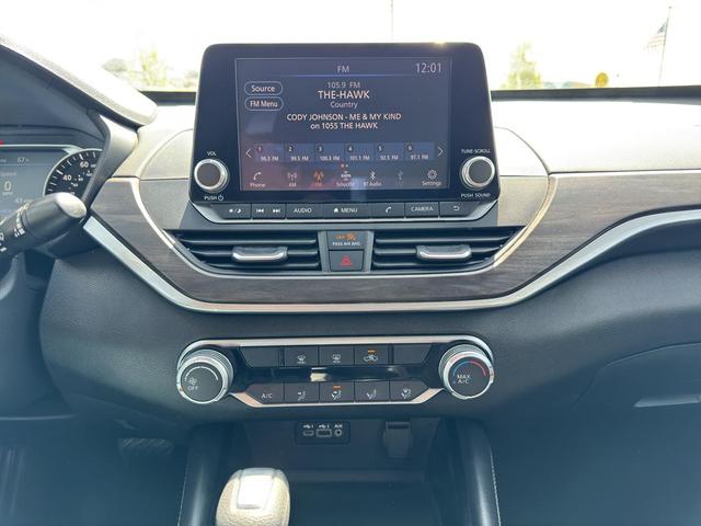 Photo of 2023 Red/Red Nissan Altima