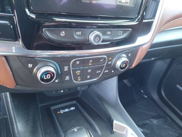 Photo of 2019 Mosaic Black Metallic Chevrolet Traverse