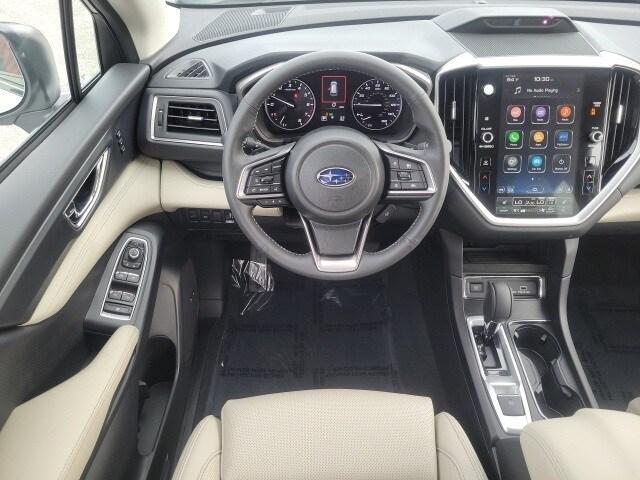 Photo of 2025 White Pearl Subaru Ascent