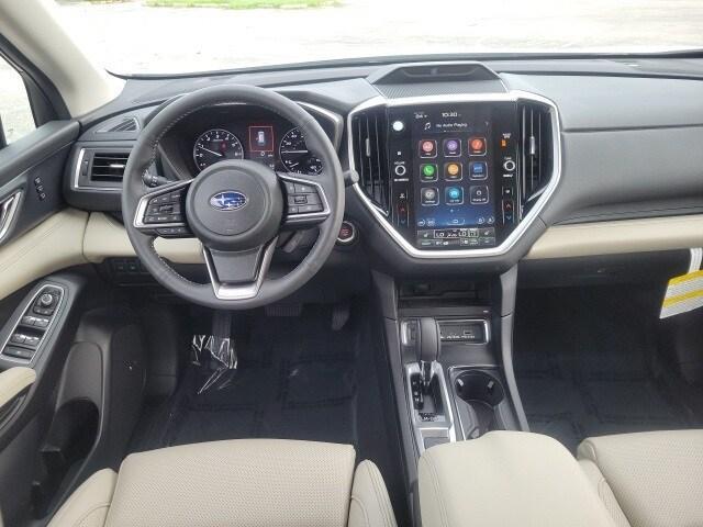 Photo of 2025 White Pearl Subaru Ascent