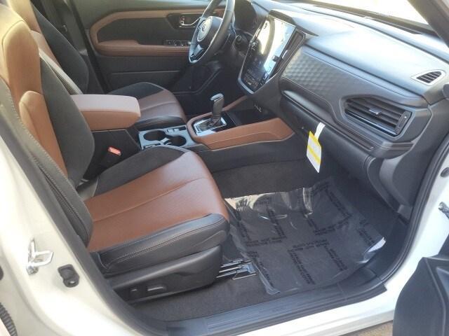 Photo of 2025 Crystal White Subaru Forester