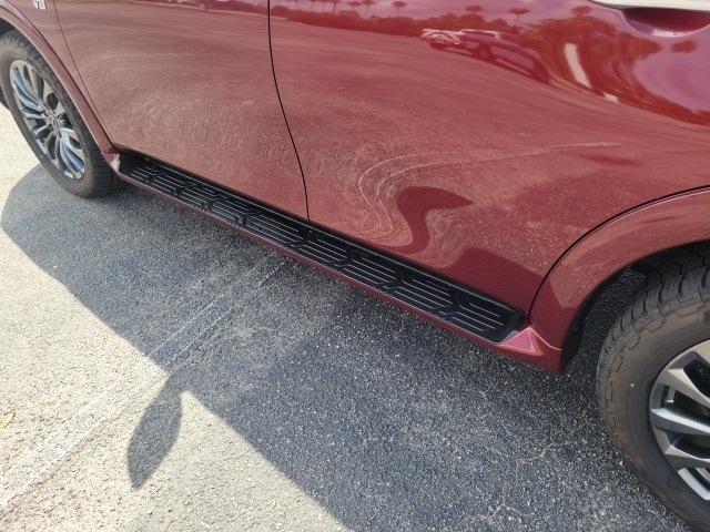 Photo of 2022 Coulis Red Nissan Armada
