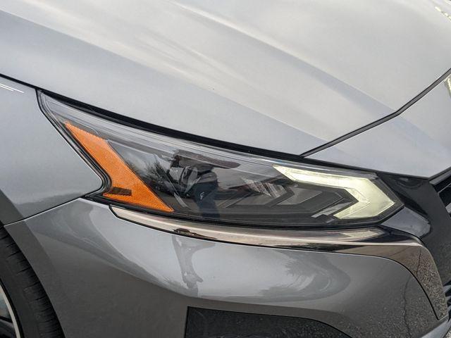 Photo of 2024 Gun Metallic Nissan Altima