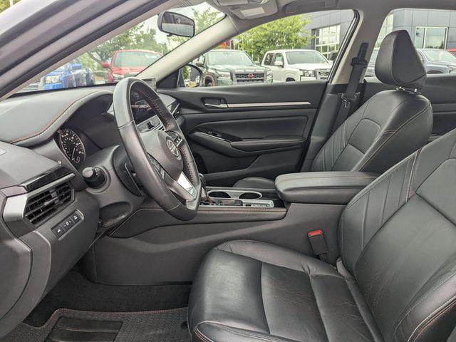 Photo of 2024 Gun Metallic Nissan Altima