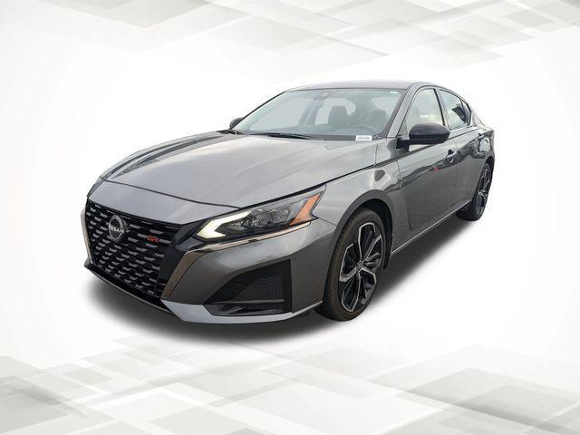 Photo of 2024 Gun Metallic Nissan Altima