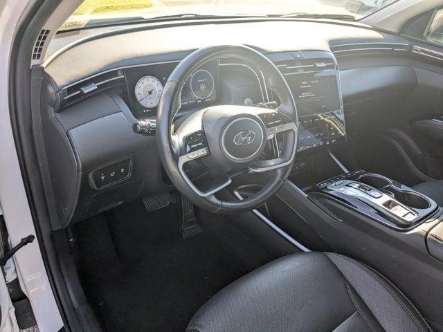 Photo of 2024 White Pearl Hyundai TUCSON
