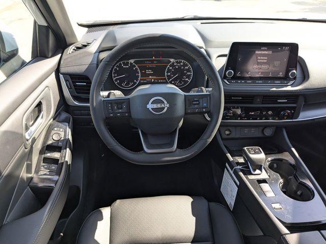 Photo of 2025 Everest White P Nissan Rogue