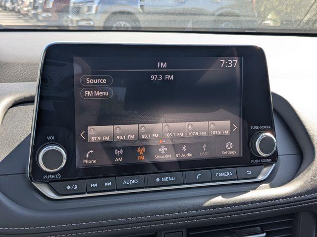 Photo of 2025 Everest White P Nissan Rogue