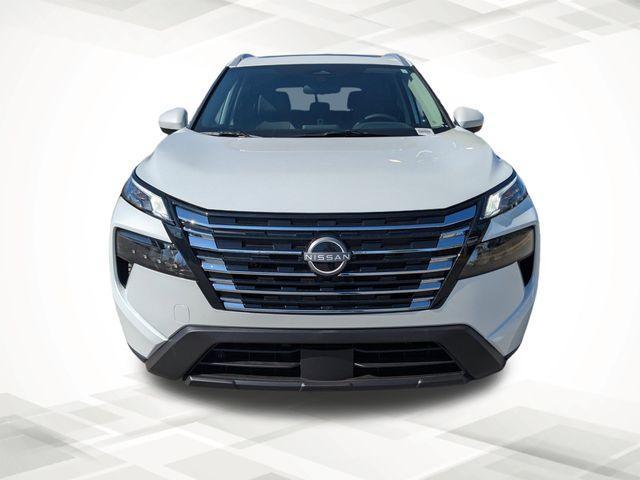 Photo of 2025 Everest White P Nissan Rogue