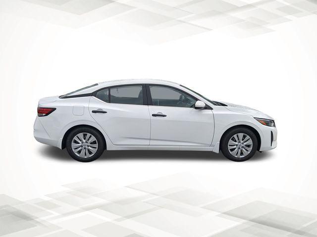 Photo of 2025 Cloud White Nissan Sentra