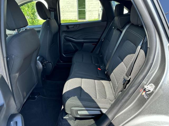 Photo of 2025 Gray Metallic Ford Escape
