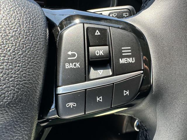Photo of 2025 Gray Metallic Ford Escape
