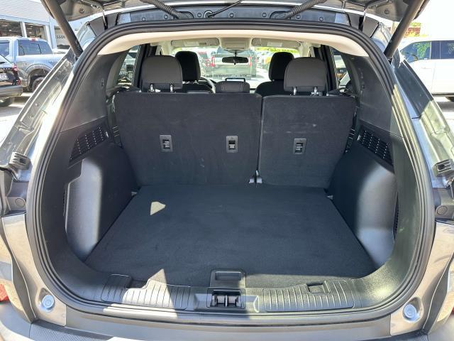 Photo of 2025 Gray Metallic Ford Escape